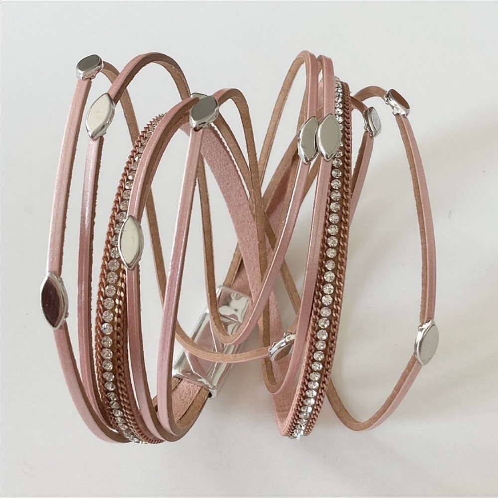 Genuine leather pink wrap bracelet with magnetic closure. New - Picture 4 of 8